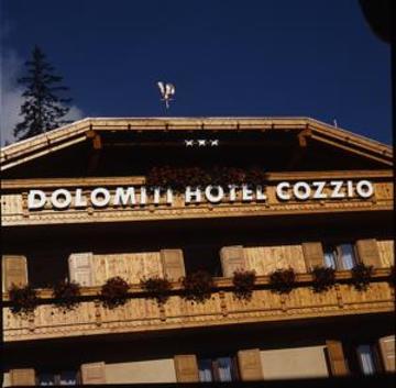 Dolomiti Hotel Cozzio Madonna di Campiglio Exterior photo